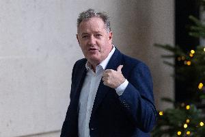 摩根连发数篇报道揭露：热苏斯被视为狂妄之徒，热衷于贬低C罗