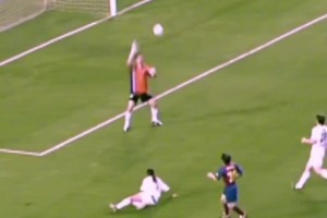 回忆杀！巴萨官推献上最高致意：恭喜你，伟大的球王梅西！