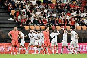 国内足球在逆境中寻得一线希望：巴勒斯坦5-0大胜国足提振士气